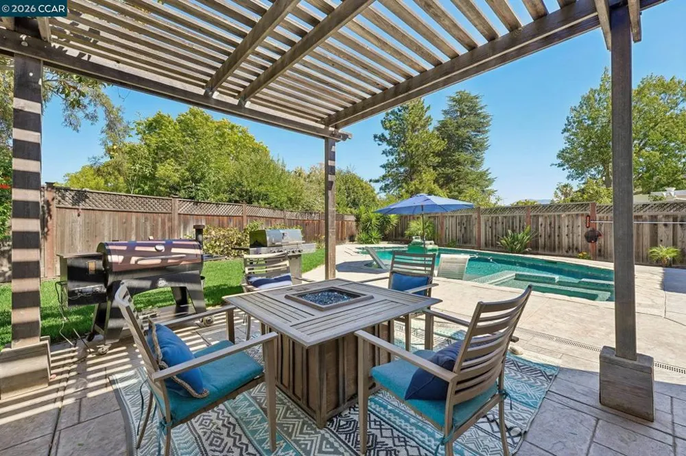 3730 Parkway Ct Concord, CA 94519