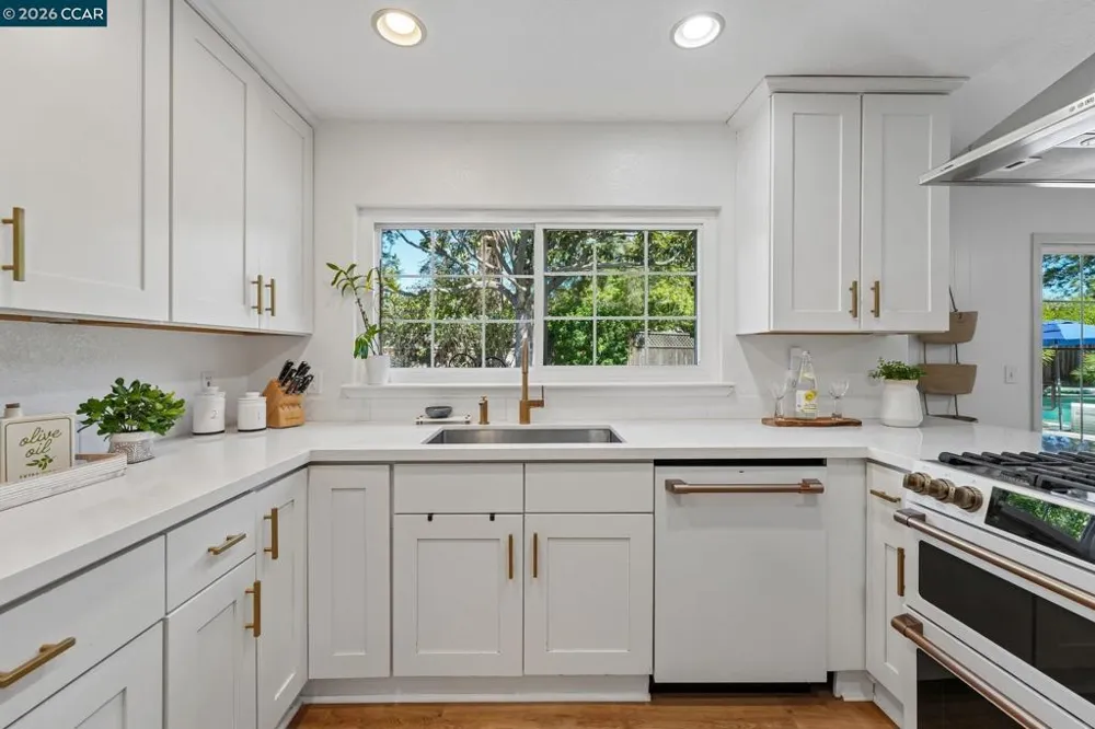 3730 Parkway Ct Concord, CA 94519