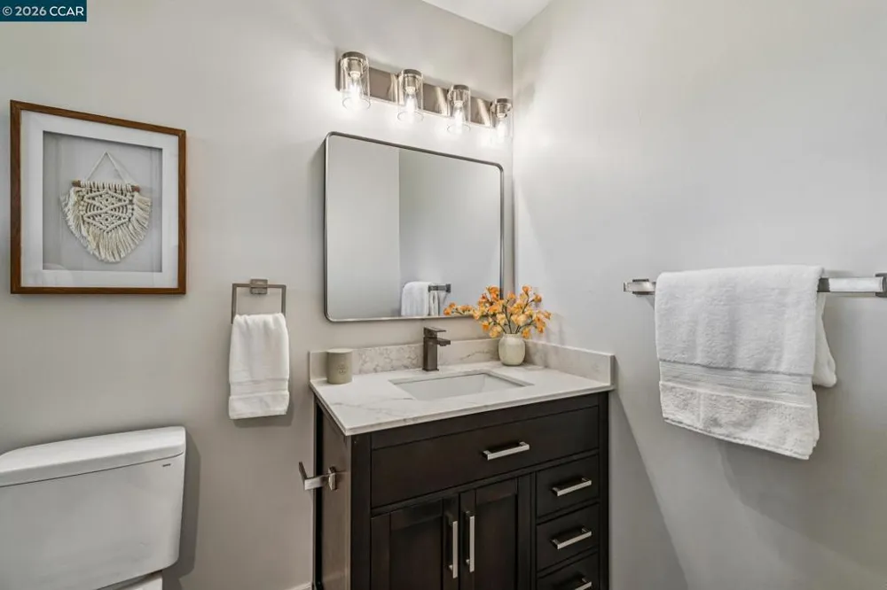 6 Tanglewood Lane Lafayette, CA 94549