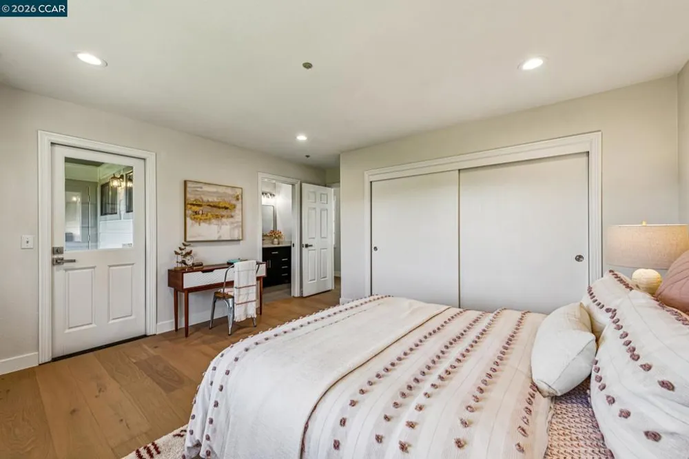 6 Tanglewood Lane Lafayette, CA 94549