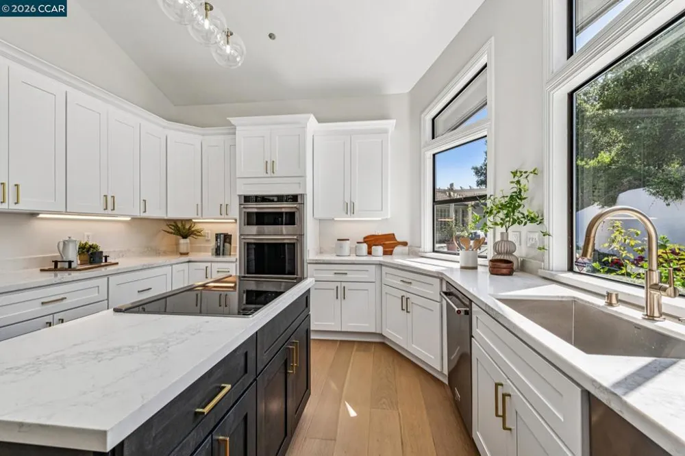 6 Tanglewood Lane Lafayette, CA 94549