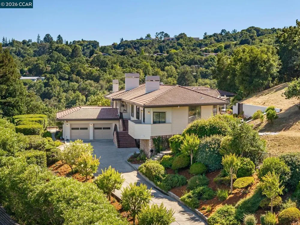 6 Tanglewood Lane Lafayette, CA 94549