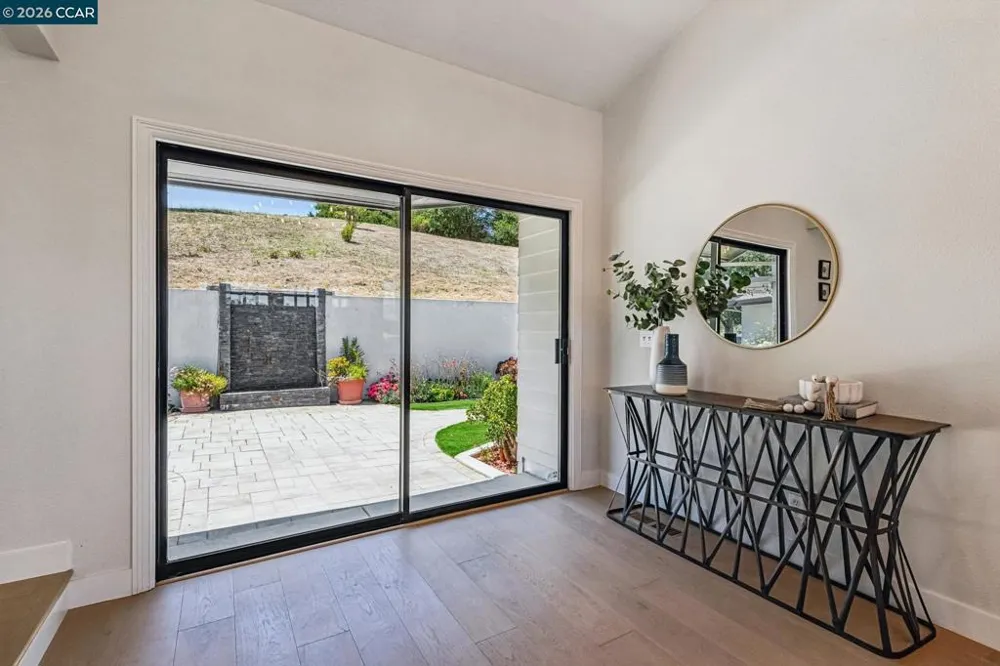 6 Tanglewood Lane Lafayette, CA 94549