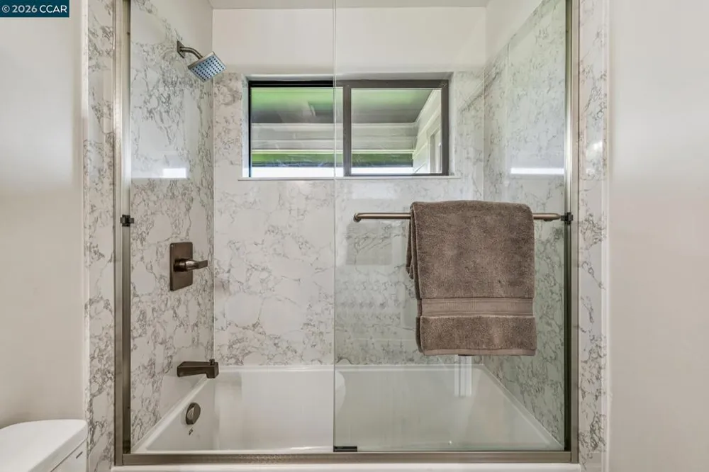 6 Tanglewood Lane Lafayette, CA 94549