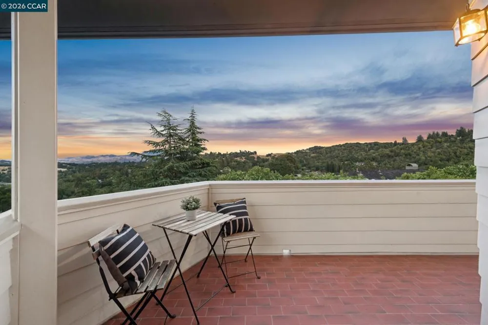 6 Tanglewood Lane Lafayette, CA 94549