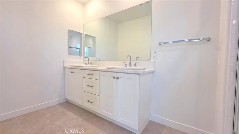223 Carmona Lake Forest, CA 92630