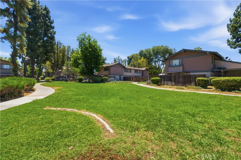 4871 Jackson Street #C Riverside, CA 92503