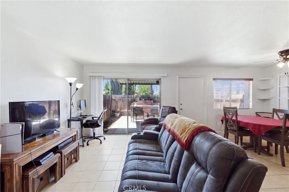 4871 Jackson Street #C Riverside, CA 92503