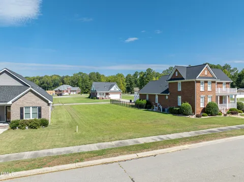 36 Ladybank