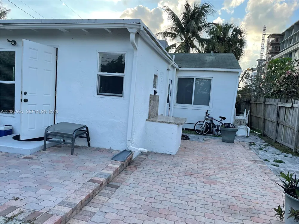208 NE 22nd Ave #0 Pompano Beach, FL 33062