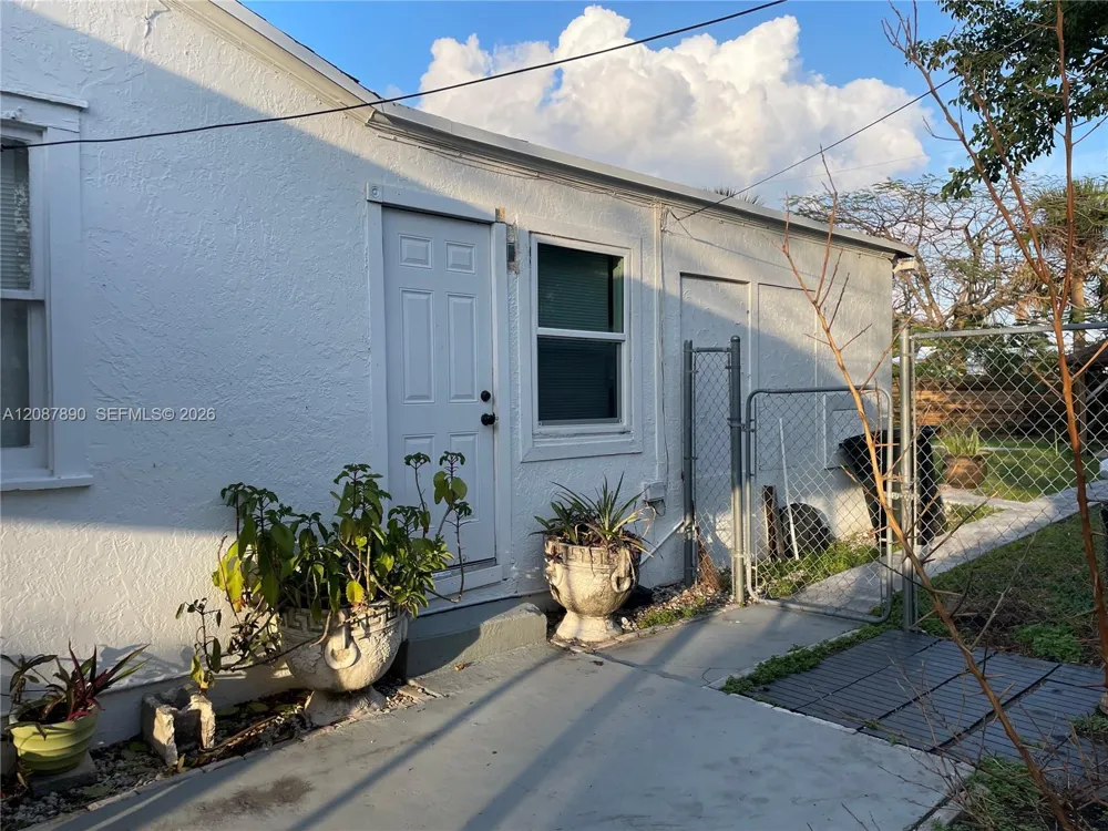 208 NE 22nd Ave #0 Pompano Beach, FL 33062