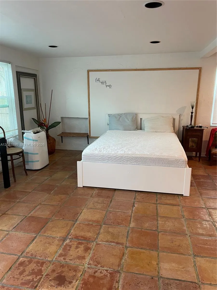 208 NE 22nd Ave #0 Pompano Beach, FL 33062