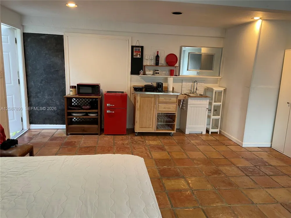 208 NE 22nd Ave #0 Pompano Beach, FL 33062