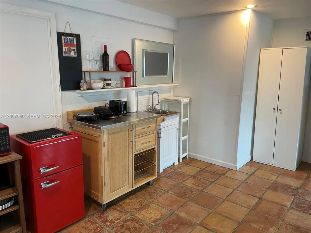 208 NE 22nd Ave #0 Pompano Beach, FL 33062
