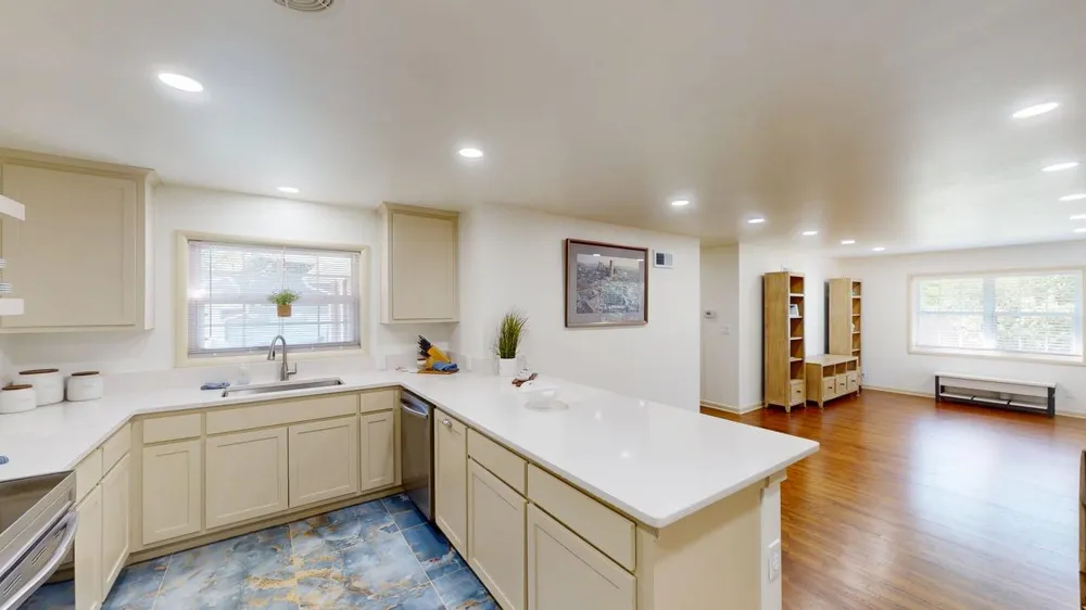 6112 E 21st Street Tulsa, OK 74114