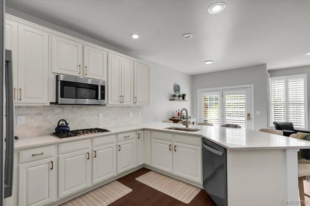 44665 Broadmoor Circle #137 Northville Township, MI 48168