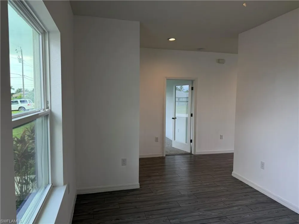 916 NW 3rd Avenue Cape Coral, FL 33993