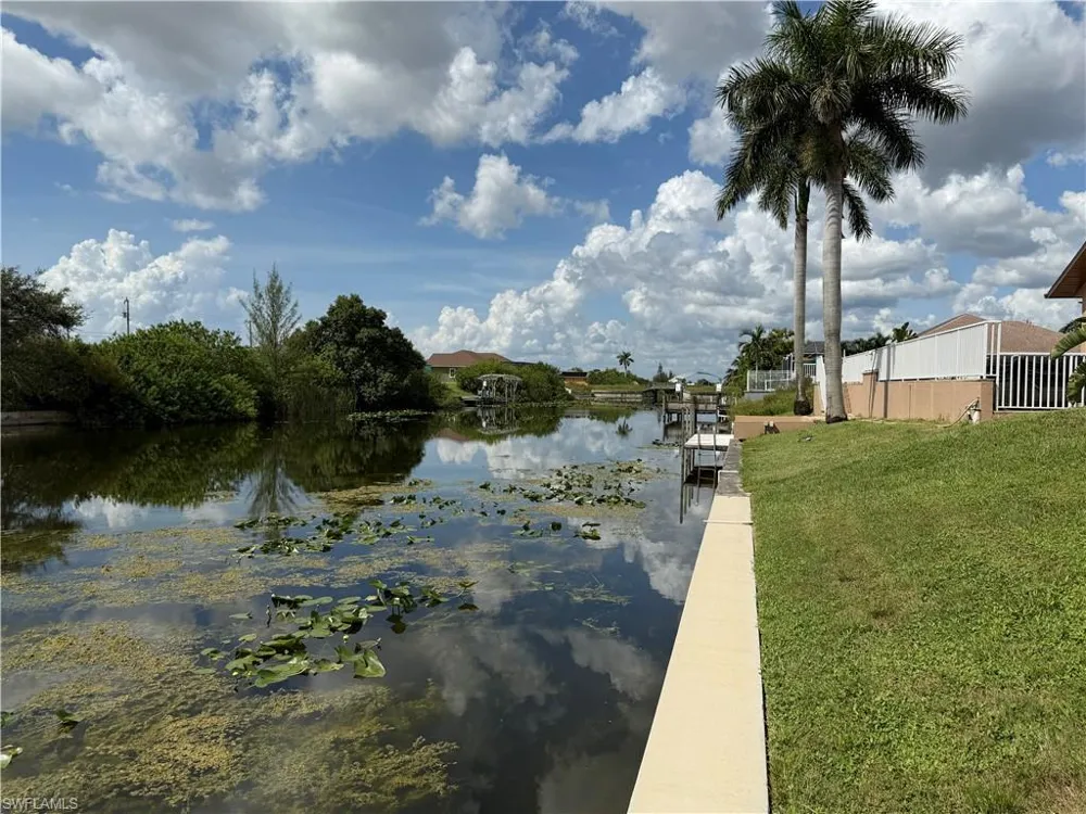 916 NW 3rd Avenue Cape Coral, FL 33993