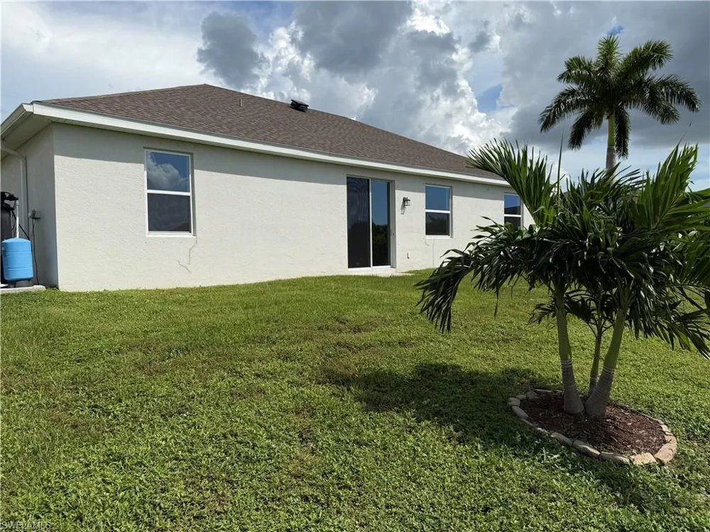 916 NW 3rd Avenue Cape Coral, FL 33993