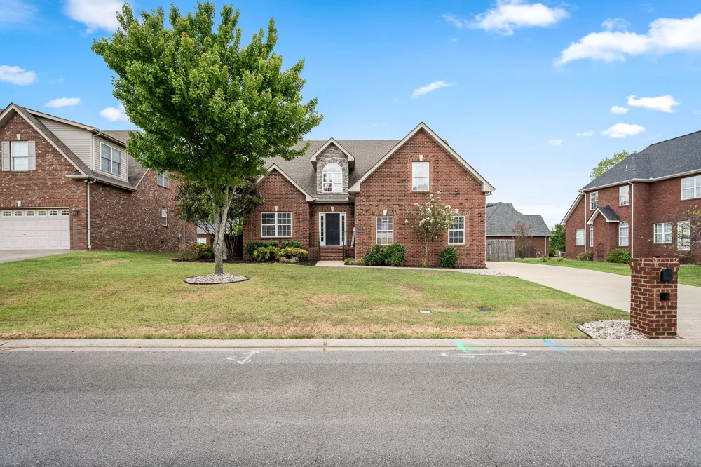 1921 Walking Dr Murfreesboro, TN 37130