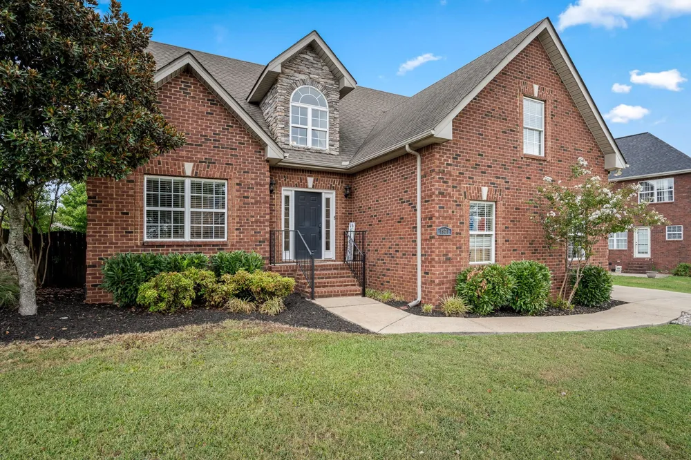 1921 Walking Dr Murfreesboro, TN 37130