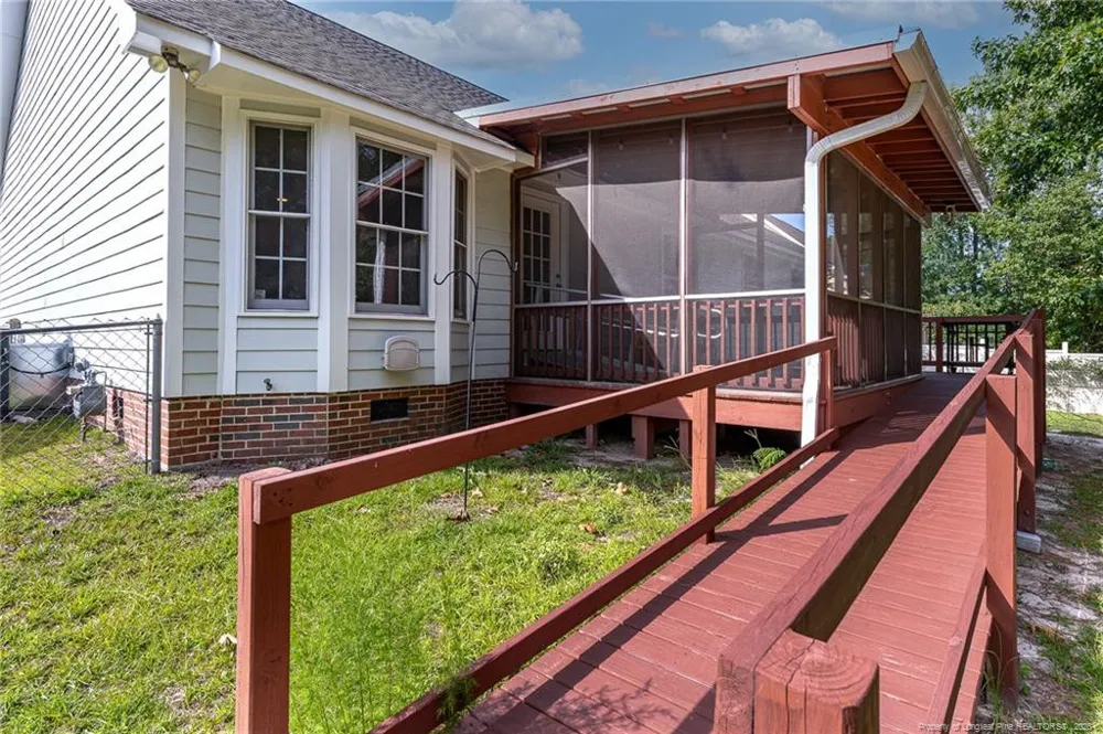 2921 Brookberry Court Fayetteville, NC 28306