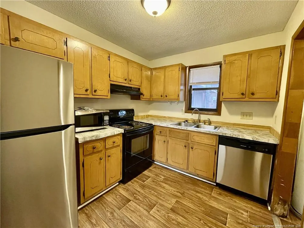 754 Hedgelawn Way Fayetteville, NC 28311