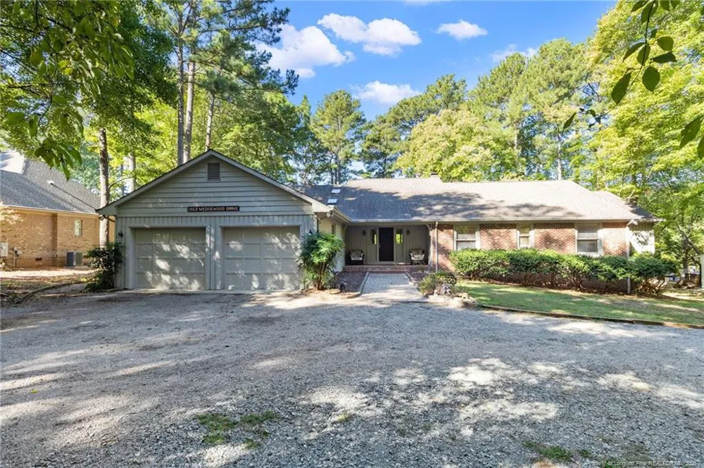 1903 Wedgewood Drive Sanford, NC 27332
