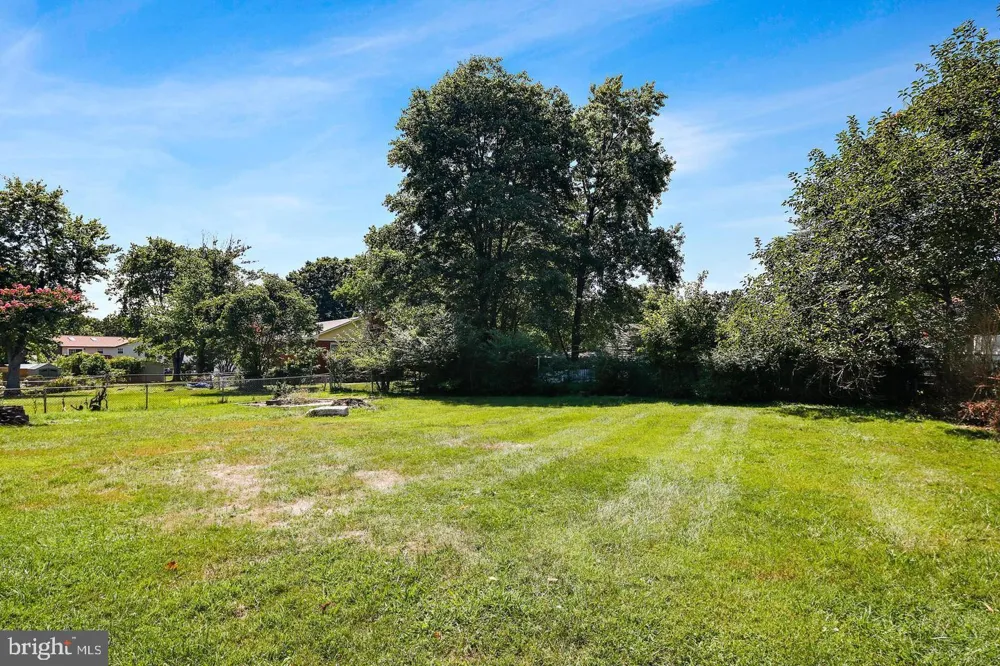 8305 BERNARD DRIVE Fort Washington, MD 20744