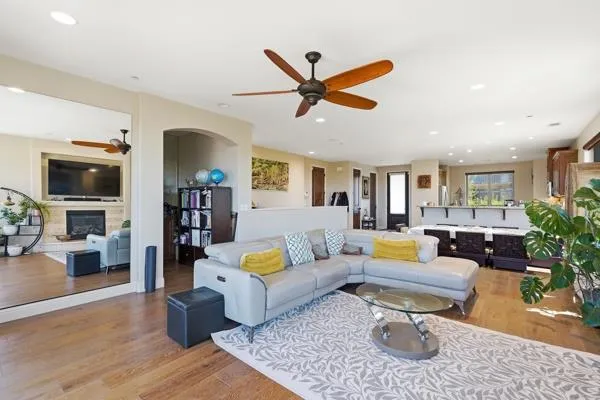 204 Princessa Lane Pismo Beach, CA 93449