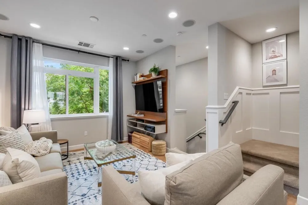 403 Neves Road San Mateo, CA 94403