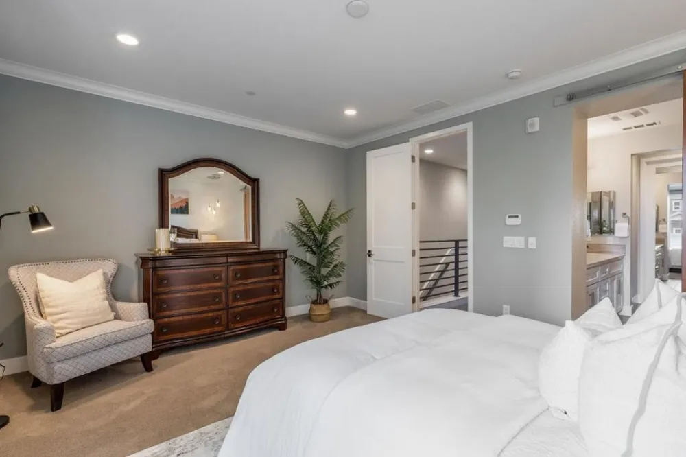 403 Neves Road San Mateo, CA 94403