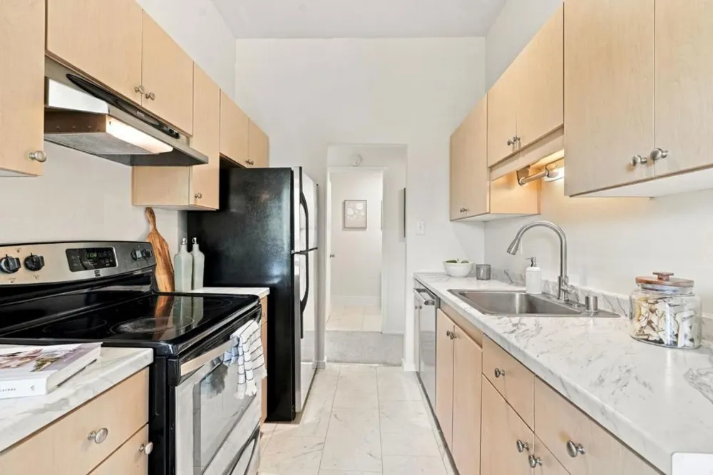 1170 Foster City Boulevard #308 Foster City, CA 94404