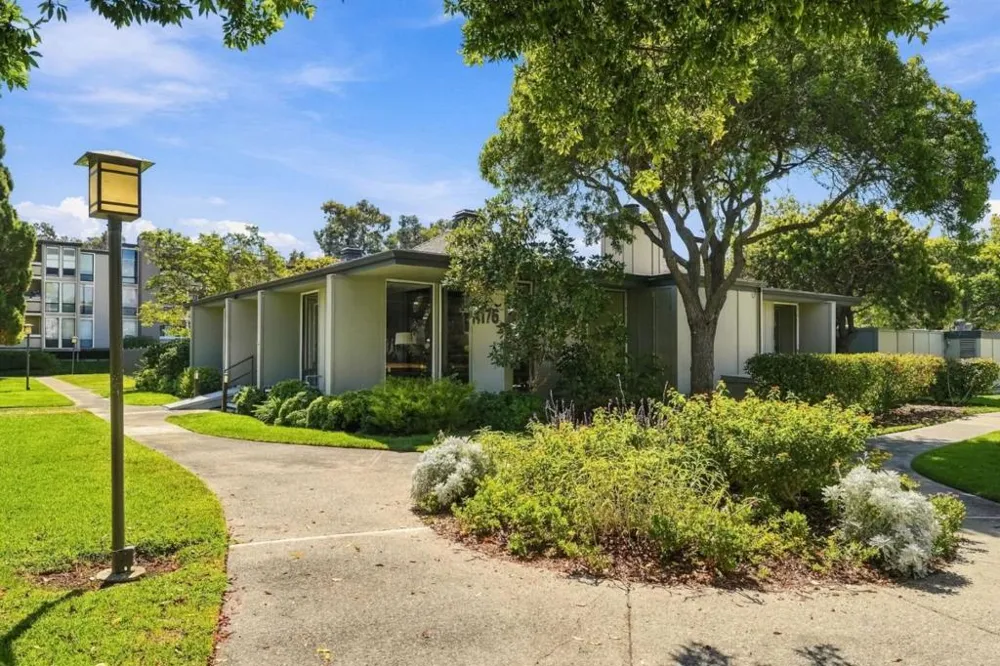 1170 Foster City Boulevard #308 Foster City, CA 94404