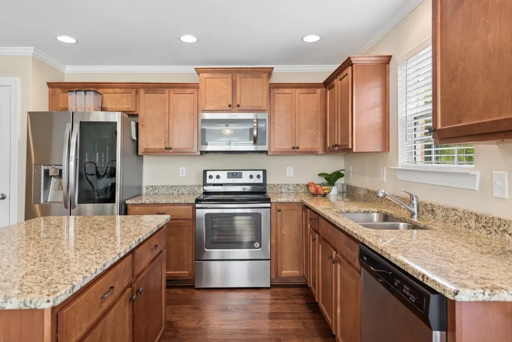 202 Hickory Pointe Dr Lebanon, TN 37087