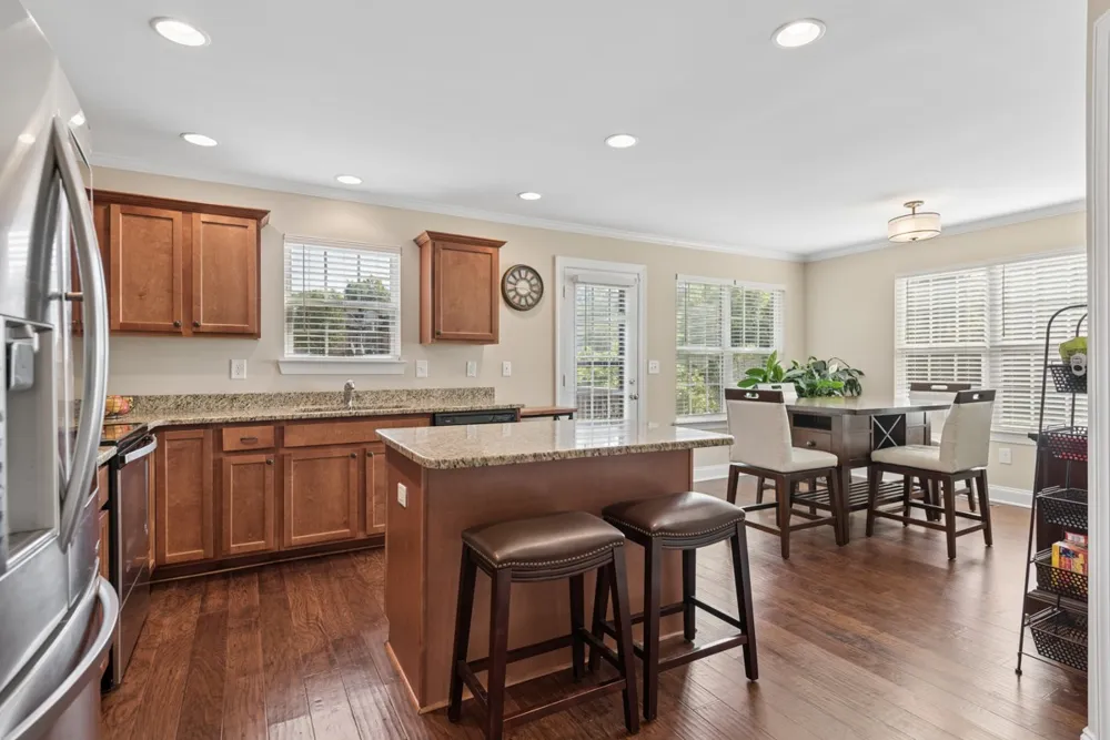 202 Hickory Pointe Dr Lebanon, TN 37087