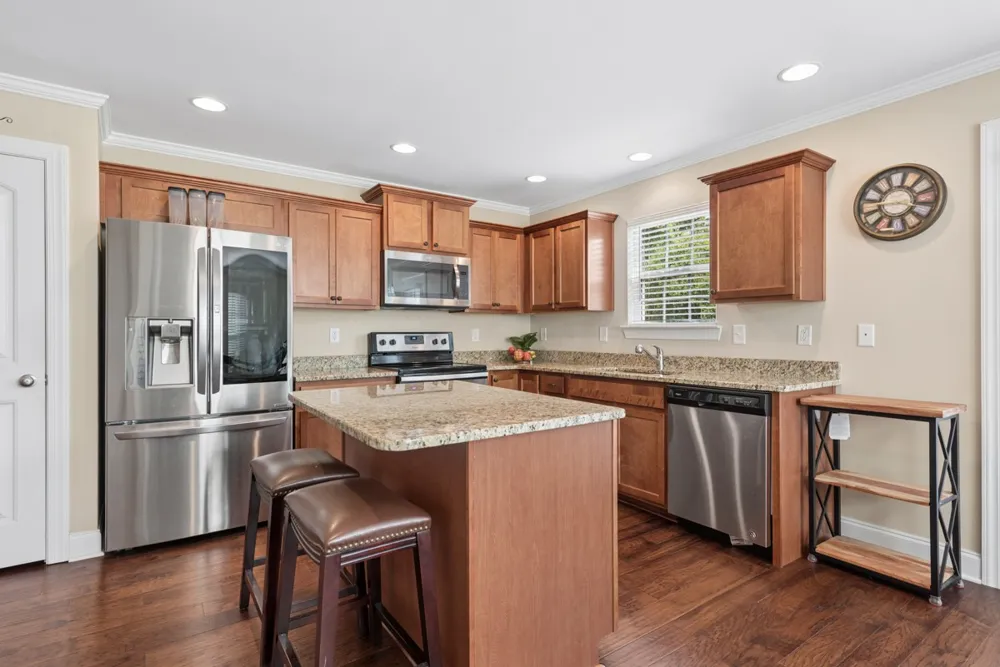 202 Hickory Pointe Dr Lebanon, TN 37087