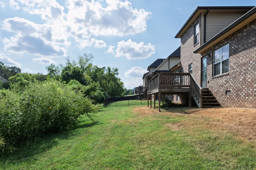 202 Hickory Pointe Dr Lebanon, TN 37087