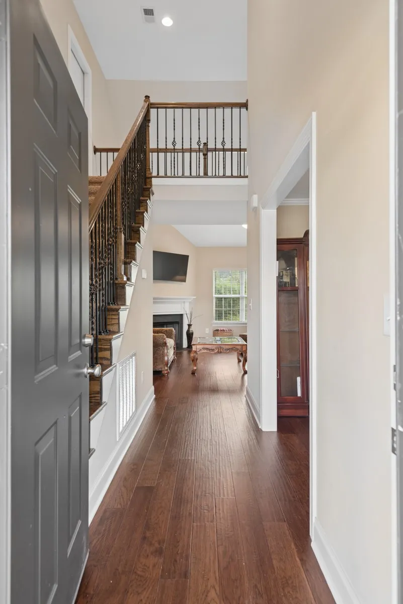 202 Hickory Pointe Dr Lebanon, TN 37087
