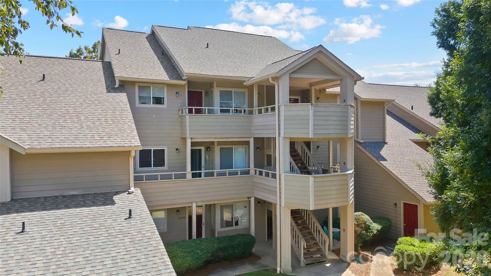 2508 Stradbrook Drive #B Charlotte, NC 28210