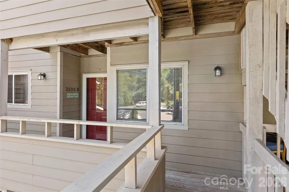 2508 Stradbrook Drive #B Charlotte, NC 28210