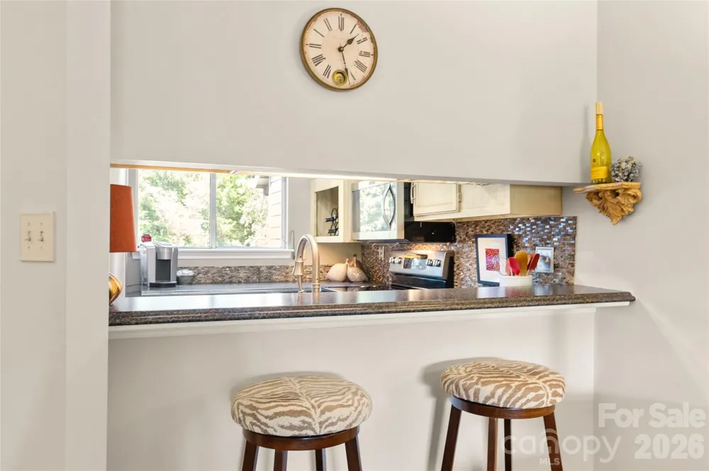 2508 Stradbrook Drive #B Charlotte, NC 28210