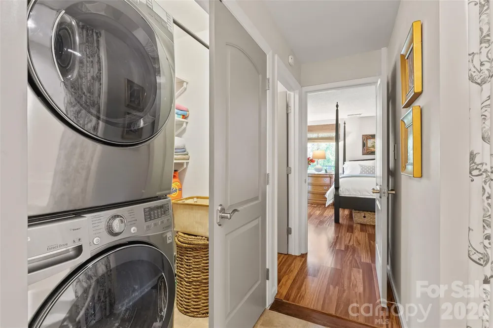 2508 Stradbrook Drive #B Charlotte, NC 28210