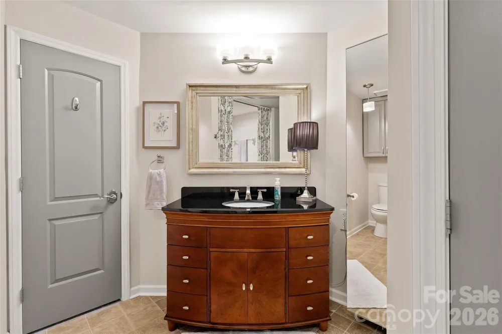 2508 Stradbrook Drive #B Charlotte, NC 28210