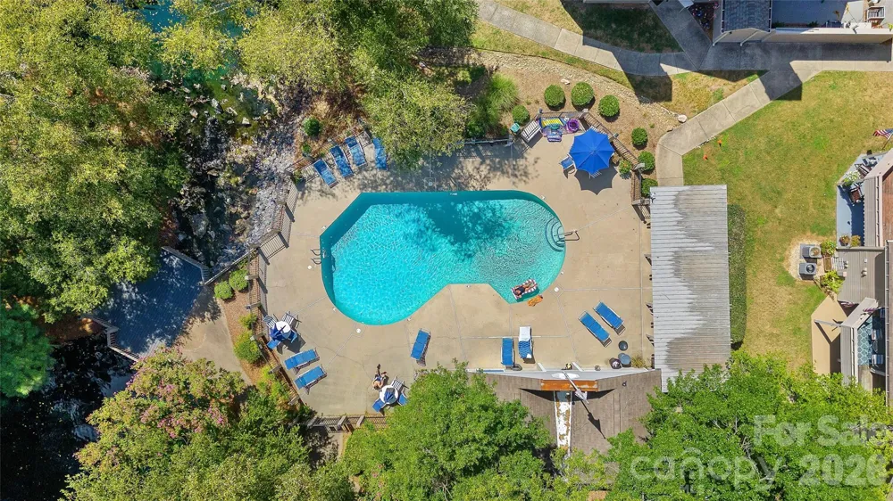 2508 Stradbrook Drive #B Charlotte, NC 28210