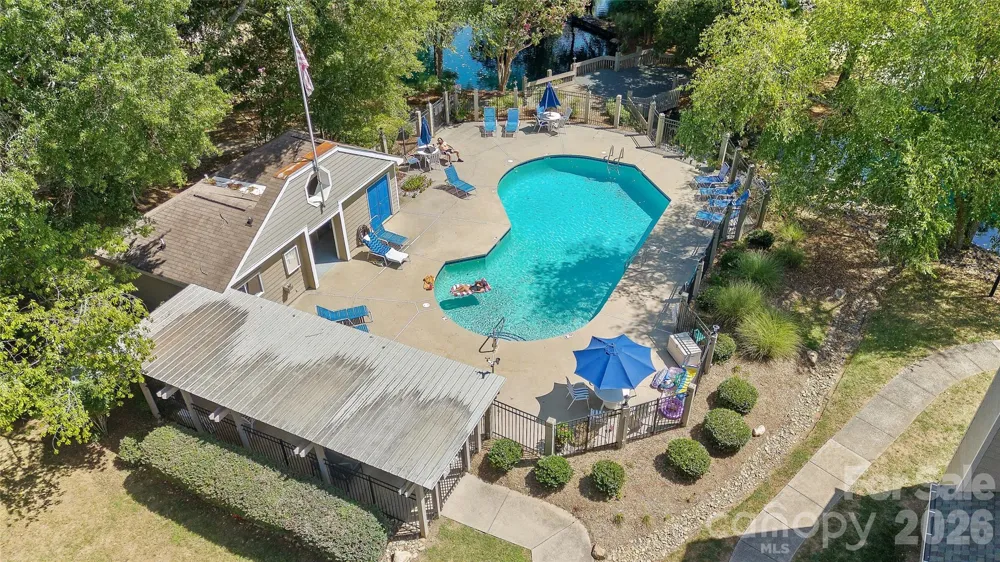 2508 Stradbrook Drive #B Charlotte, NC 28210