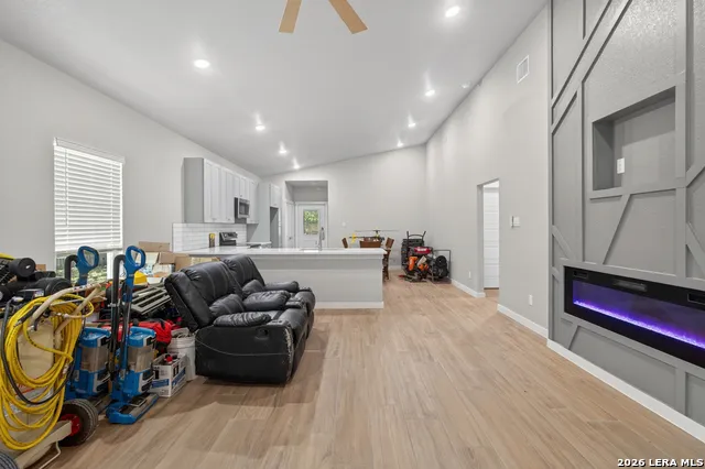 15227 ROSA TRL San Antonio, TX 78253