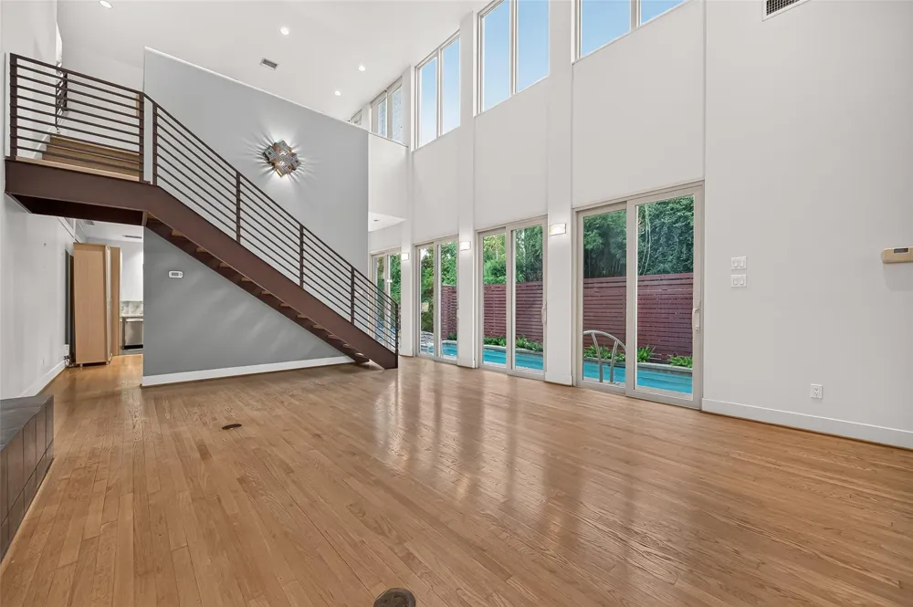 1634 Marshall Street Houston, TX 77006