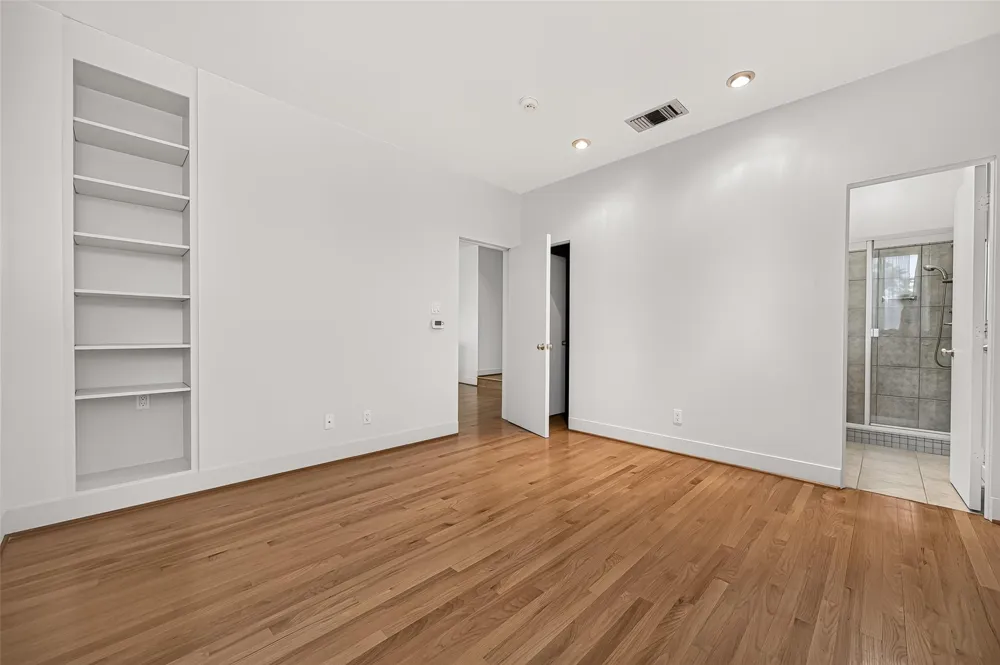 1634 Marshall Street Houston, TX 77006