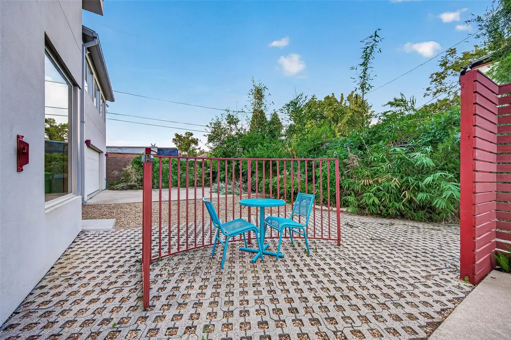 1634 Marshall Street Houston, TX 77006